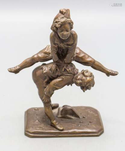 Bronzeplastik \'Spielende Jungen\' / A bronze figure \'Two b...