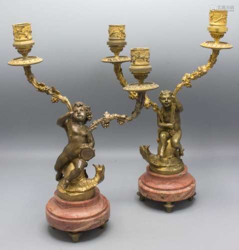 Paar figürliche Bronzeleuchter / A pair of figural candlehol...