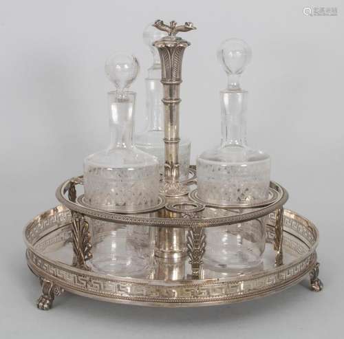 Empire Presentoir / An Empire silver tray, Quentin Baschelet...