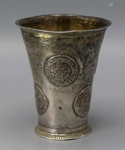 Barock Münzbecher / A Baroque silver beaker, Niels Orstedt, ...