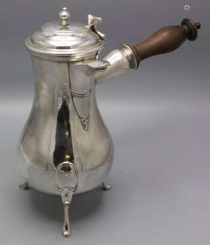 Kaffeekanne / Verseuse / A silver coffee pot, Pierre Clément...