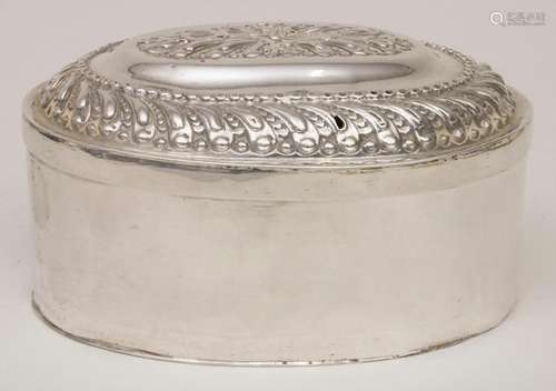 Ovale Dose / An oval silver box, Philipp Küsel, Augsburg, 16...