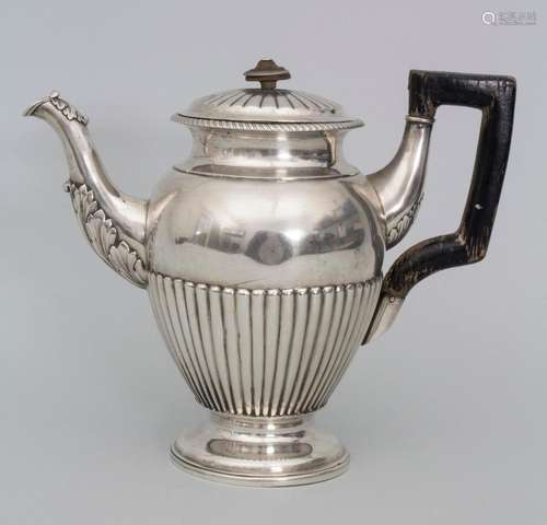 Große Teekanne / A large silver tea pot, Bene Ranninger, Wie...