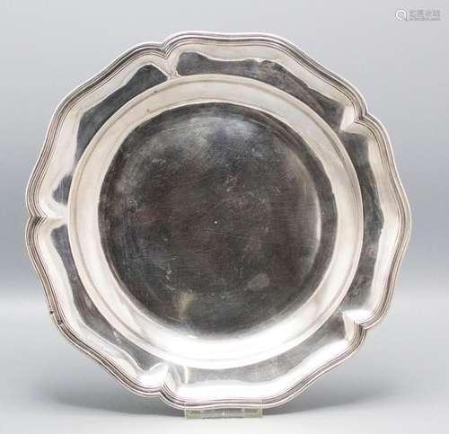 Barock Platte / A Baroque silver tray, Laurent Claude, Paris...