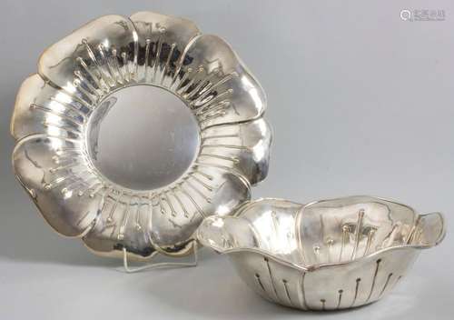 2 Prunkschalen / 2 splendid silver bowls, Editio Broggi, Mil...