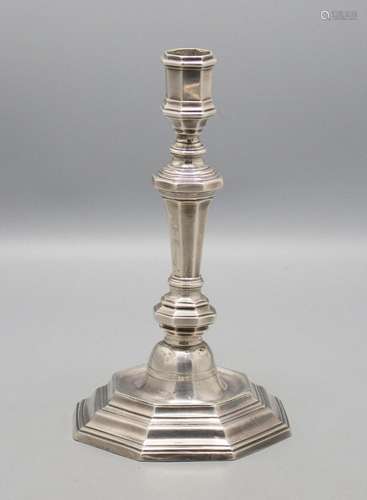 Barock Kerzenleuchter / A Baroque silver candlestick, Jean d...