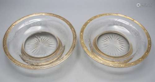 Paar Tazza / A pair of silver Tazza, Langriffoul & Laval...