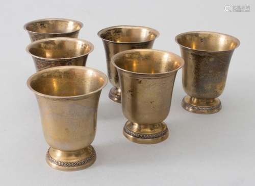 6 Miniatur Glockenbecher / 6 miniature silver beakers / 6 mi...