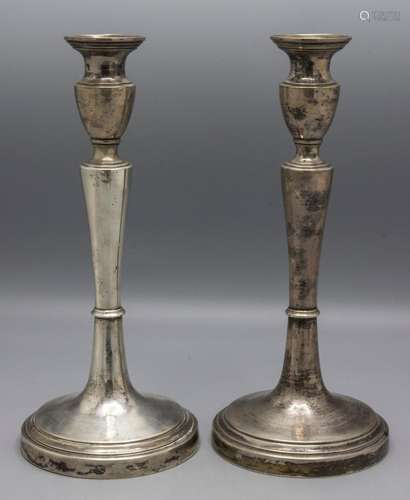 Paar Louis XVI Kerzenleuchter / A pair of silver candlestick...