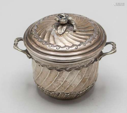 Deckeldose / A lidded silver box, Ernest Prost, Paris, um 19...