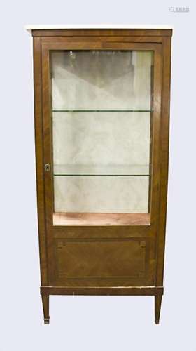 Vitrine / Glas Cabinet, um 1920