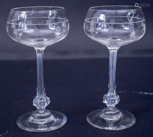 Paar Jugendstil Stengelgläser / A pair of Art Nouveau glasse...