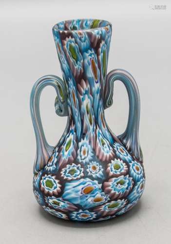 Jugendstil Miniatur-Henkelvase / An Art Nouveau miniature gl...