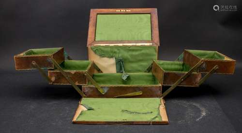 Jugendstil Nähkästchen / An Art Nouveau sewing box, um 1900