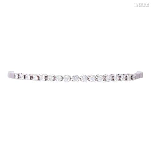 Bracelet with 17 diamonds total ca. 1,5 ct,