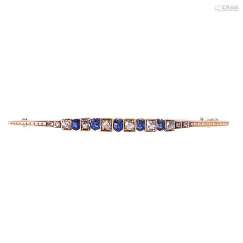 Bar brooch with 5 sapphires and 10 diamond roses total ca. 0...