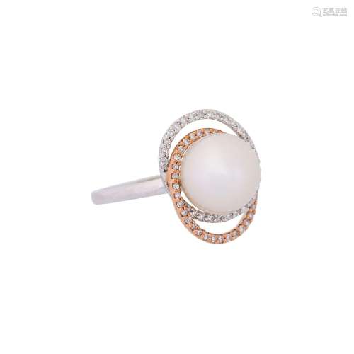 Ring with pearl and octagonal diamonds together ca. 0,5 ct,