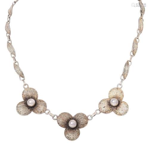 THEODOR FAHRNER beautiful flower necklace,