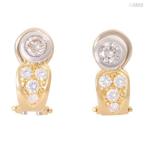 Earrings with a total of 10 diamonds total ca. 1 ct,