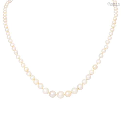 Necklace from natural pearls