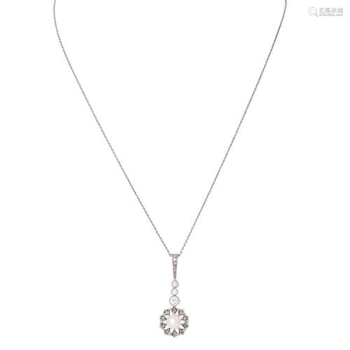 Art Deco pendant with old cut diamonds