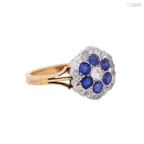 Ring with sapphires and old cut diamonds