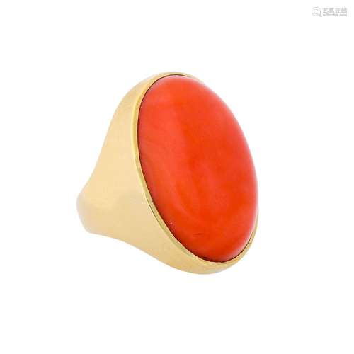 Ring with oval precious coral 25x17 mm,