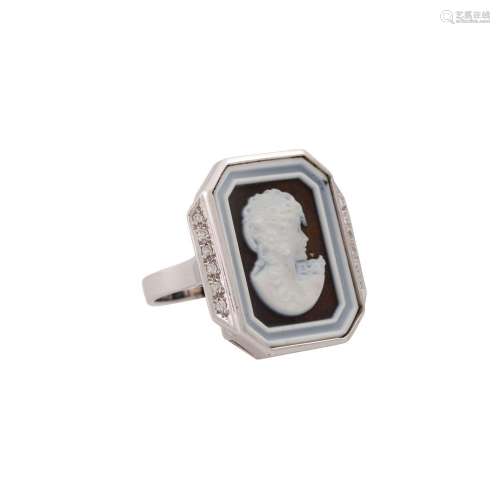 Ring with agate cameo and diamonds total ca. 0,06 ct (hallma...