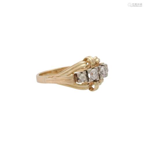 Ring with old cut diamonds of total approx. 0.5 ct,