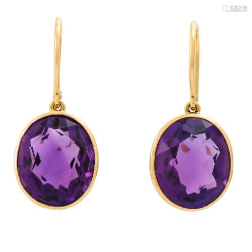 Earrings with oval faceted amethysts,