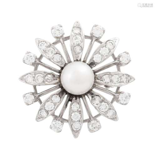 Pearl necklace shortener/pendant with pearl and diamonds tot...