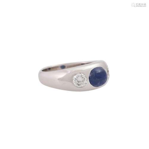 Ring with sapphire cabochon and diamonds