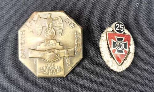 2 MEDALS / BADGES OF HONOR: NSDAP BADGE AND BADGE KYFFHÄUSER...
