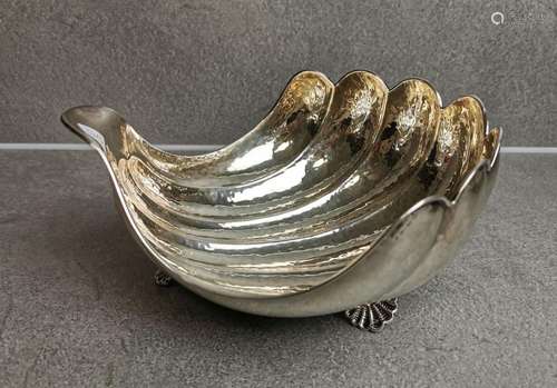 SHELL SHAPED BOWL