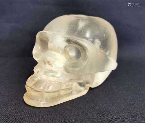 SCULPTURE: CRYSTAL SKULL