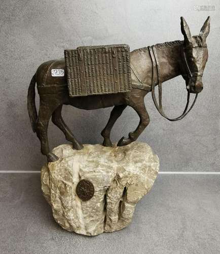 PACKING DONKEY