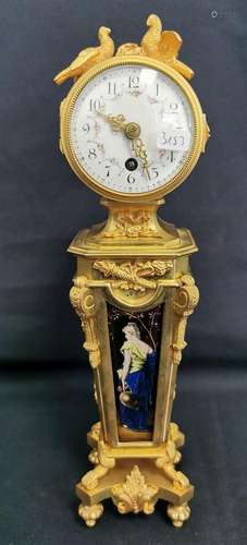 TABLE CLOCK