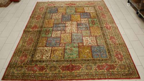 Tapis Tabriz.