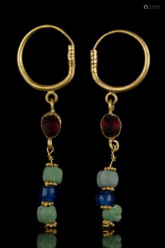 ANCIENT ROMAN GOLD EARRINGS WITH GARNETS AND GLASS BEADS