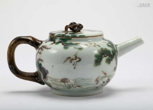 Pastel Teapot in Qing Dynasty