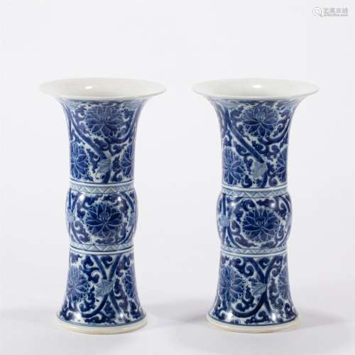 A PAIR OF CHINESE BLUE AND WHITE PORCELAIN GU VASES
