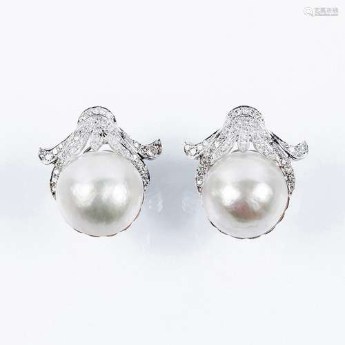 Grandes pendientes vintage en oro blanco, con perla japonesa...