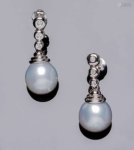 Pendientes largos en oro blanco, con perla australiana, 12 m...