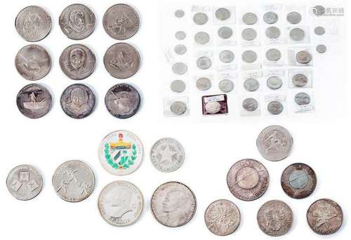 Lote de monedas CUBA. A) 1 set de tres monedas de plata 999,...