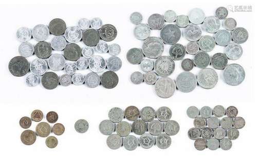 Lote de monedas. CUBA. A) 30 uds en plata 900 mil (166 g): 5...