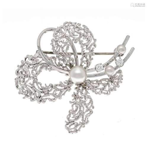 Loop brooch GG 750/000 with 3 whit