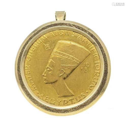 Coin pendant / brooch Nefertiti GG