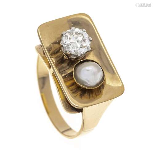 Old cut diamond orient pearl ring