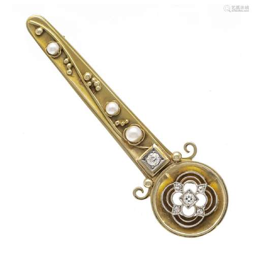 Art Nouveau old-cut diamond brooch