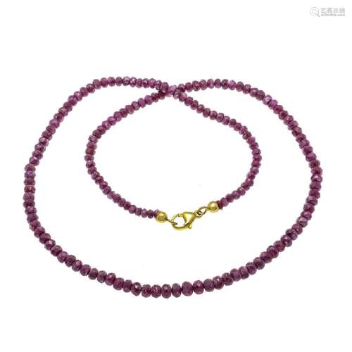 Ruby necklace with lobster clasp G